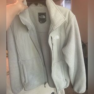 Light Gray North Face Denali jacket
